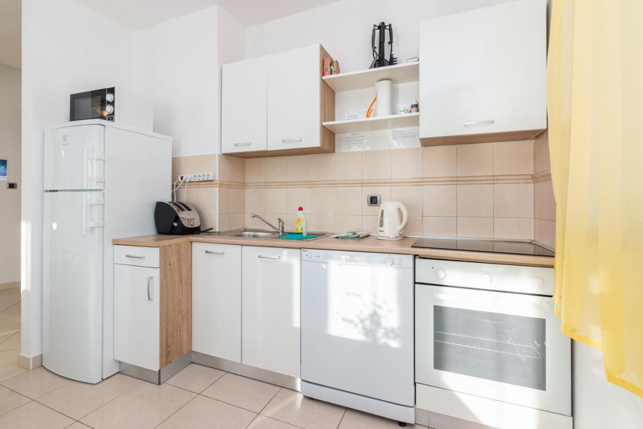 Apartment Mimoza 5, Baska, Krk Экстерьер фото