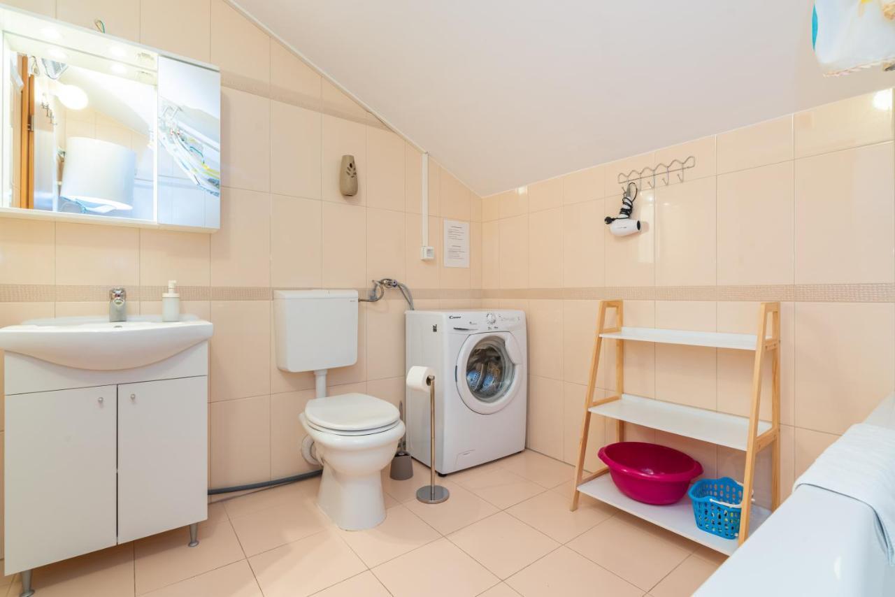 Apartment Mimoza 5, Baska, Krk Экстерьер фото
